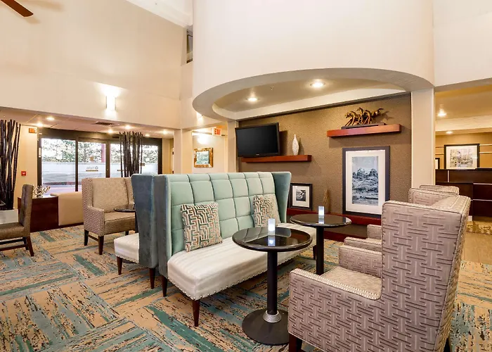 Hotel Hampton 3*
