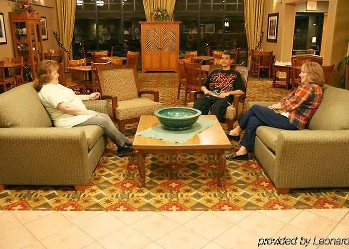 Hampton Hotel 3*