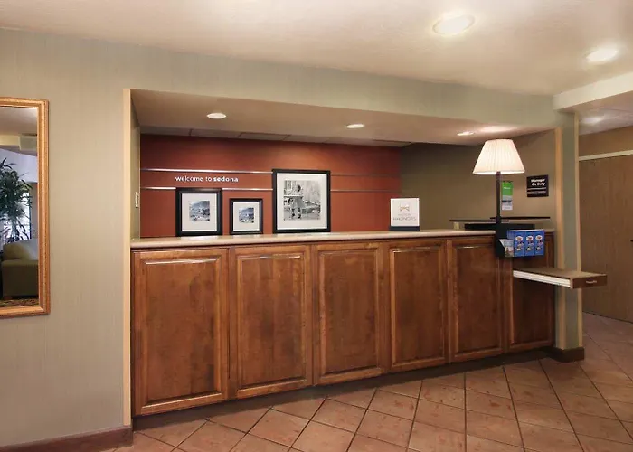 Hotel Hampton 3*