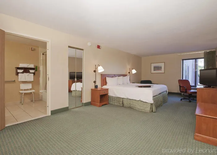 Hotel Hampton