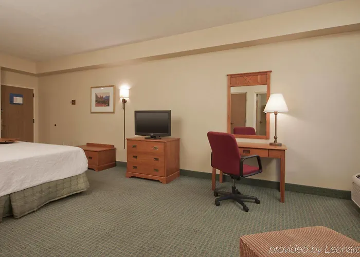 Hotel Hampton