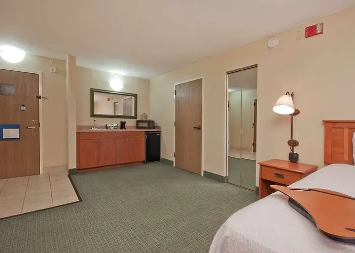 Hampton Hotel