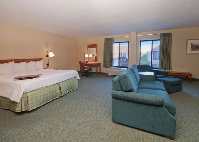 Hampton Hotel 3*